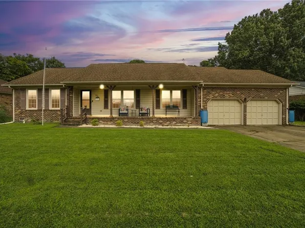 324 E Chickasaw Rd, Virginia Beach, VA 23462