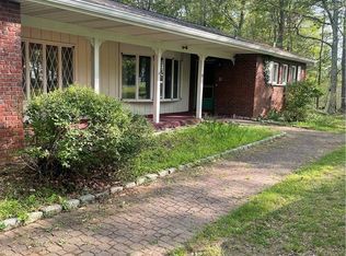 62 Darren Rd, Lagrangeville, NY 12540