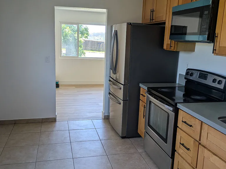 478 Porter St — Photo 7