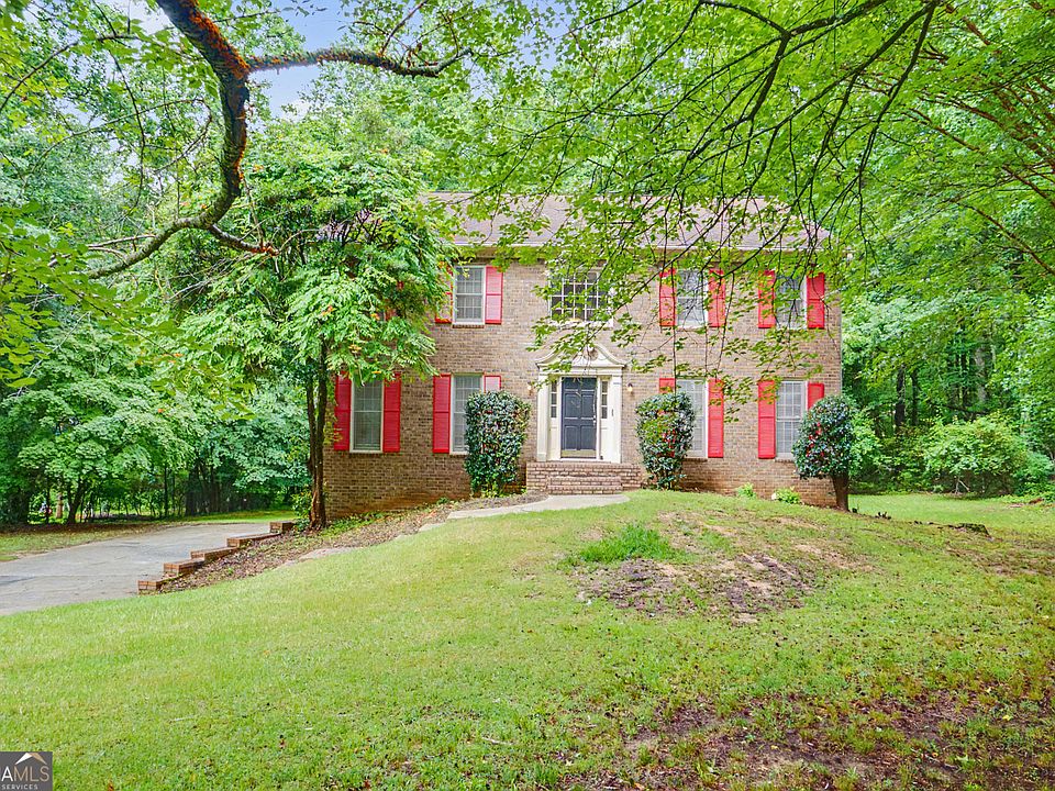 1st image of 140 Millwood Ln
