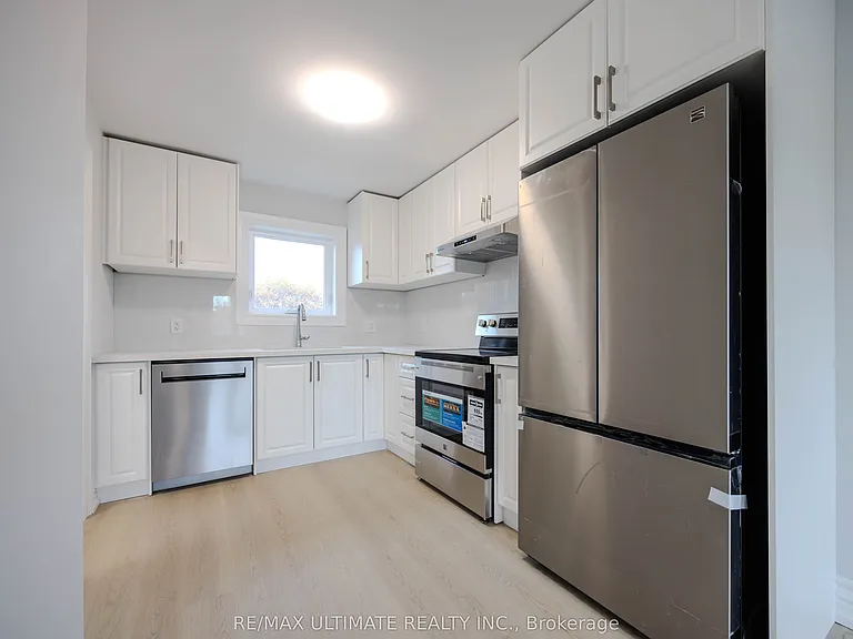83 Burr Ave #UPPER1 — Photo 2