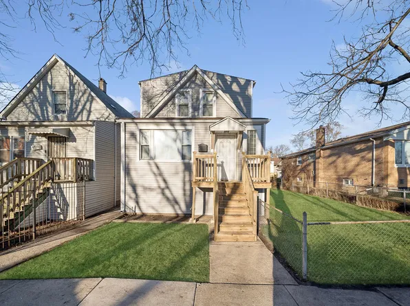 9328 S Paxton Ave, Chicago, IL 60617