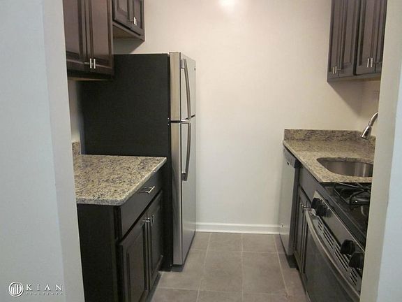5th image of 14345 Sanford Ave APT 105