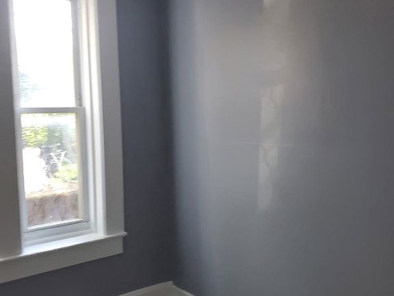 5th image of 129 3rd St #3