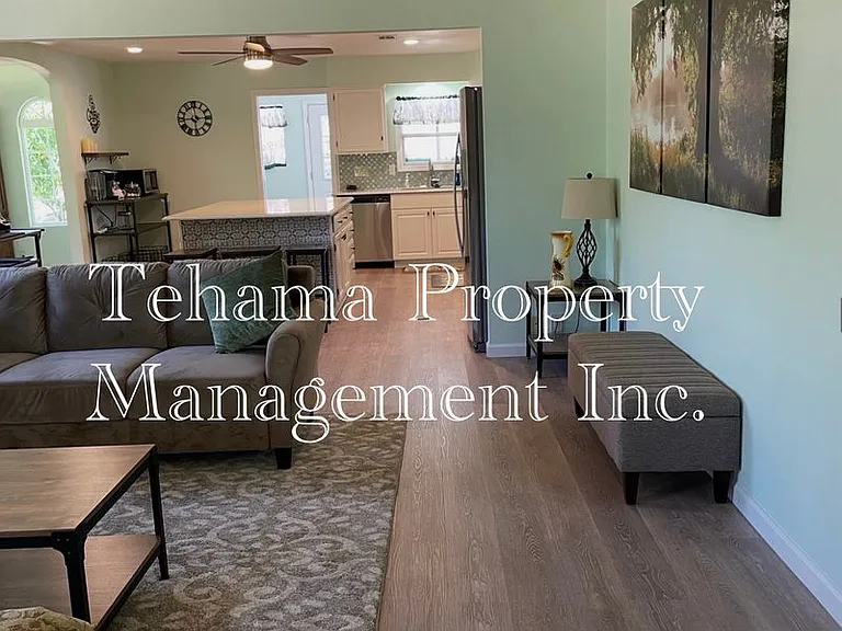 23353 Hamilton Ave — Photo 7
