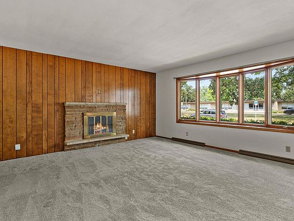 2nd image of 410 Dempsey Rd