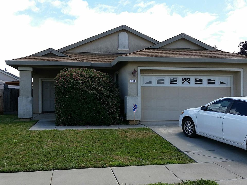 1st image of 2190 Roberta Ave