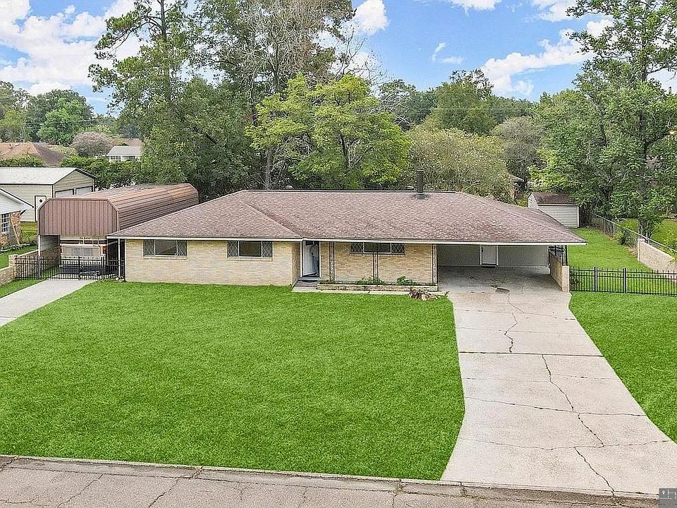 1st image of 9535 W Pomona Dr