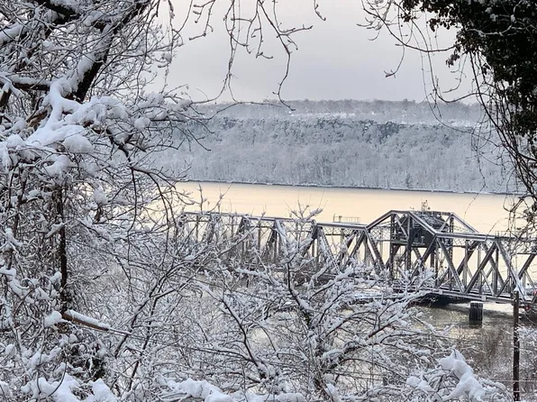 2465 Palisade Avenue image 18 of 27