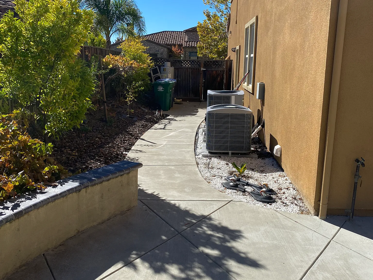 1 bed, 527 sqft, $1,975 — Photo 3