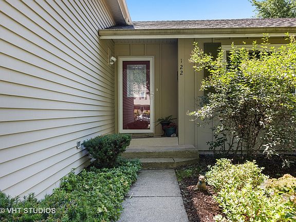 2nd image of 122 Kingswood Ct