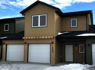 3909 Leighton Dr, Bismarck, ND 58504