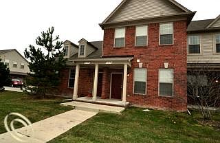 5th image of 23452 Clarewood St
