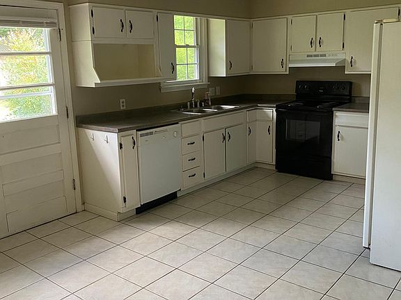 3rd image of 2717 Kiwanis Ct