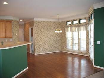 4th image of 6236 Chavel Ln