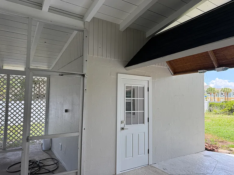 3104 Saint Clair Ave — Photo 26