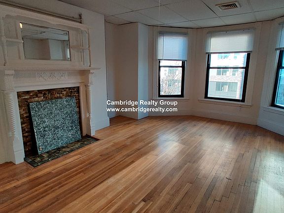 3rd image of 458 Massachusetts Ave