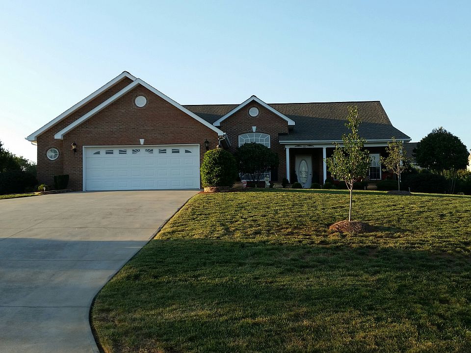 1st image of 103 Rivercliff Dr