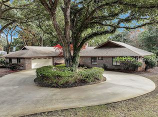 124 Coggins Point Rd, Hilton Head Island, SC 29928