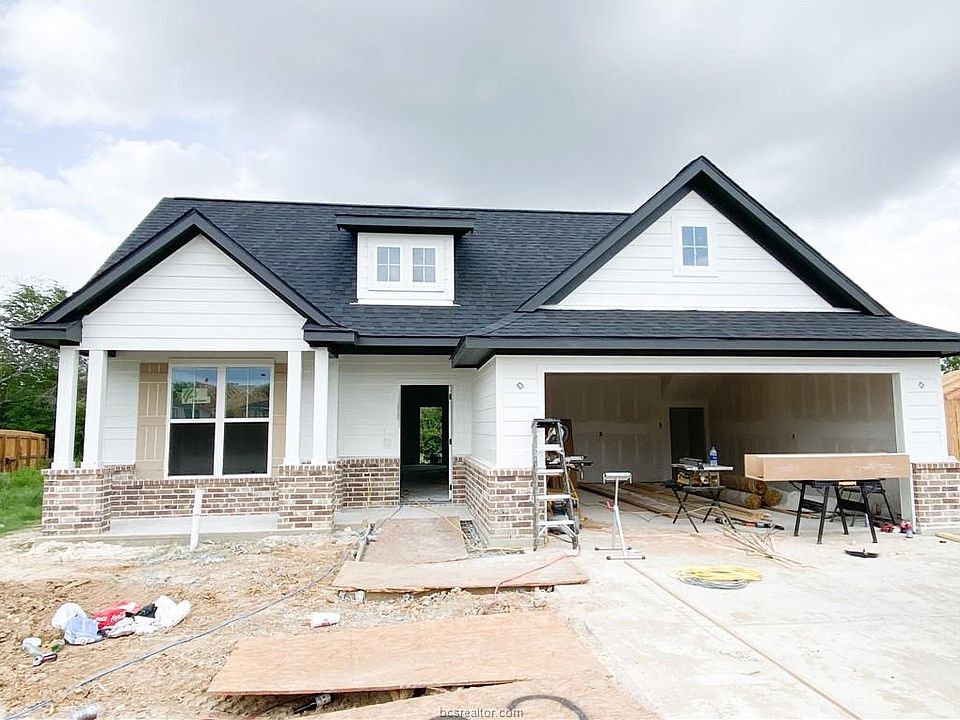 1st image of 1932 Cambria Dr