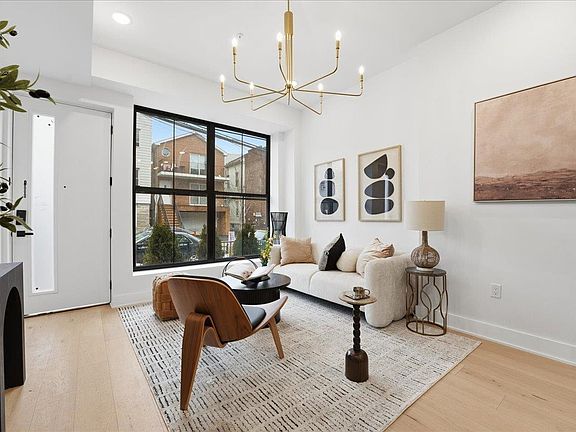 2nd image of 15 Manhattan Ave APT 1