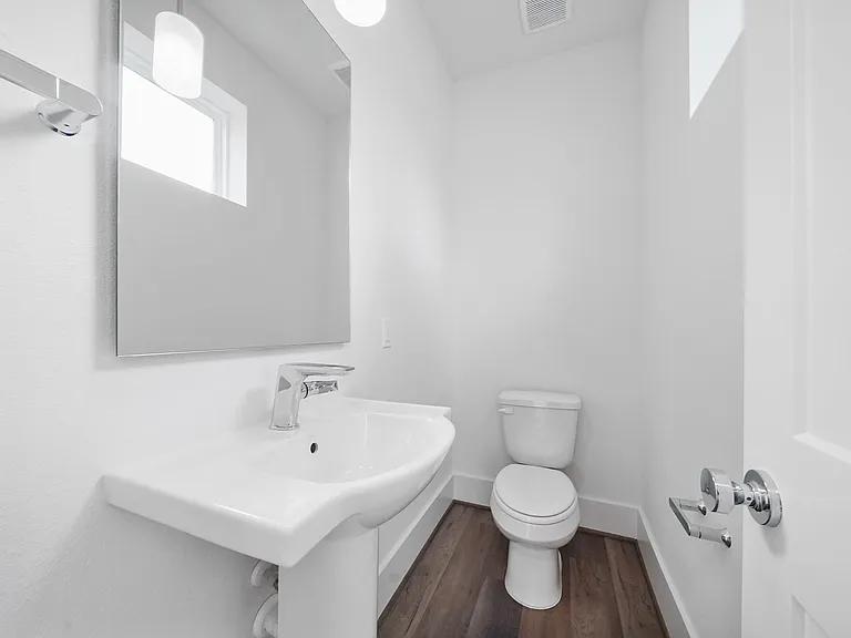 7504 Carver Rd #D — Photo 8