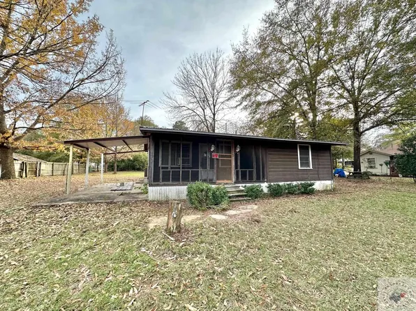 309 Doris St, Queen City, TX 75572