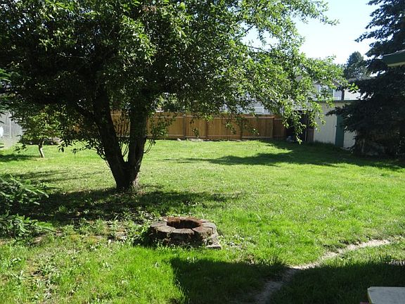 4th image of 1588 NE Sunrise Ln