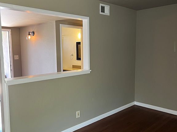 Lilving area- Butler_06242022