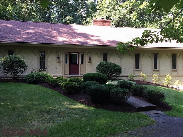 1st image of 2611 Acacia Dr