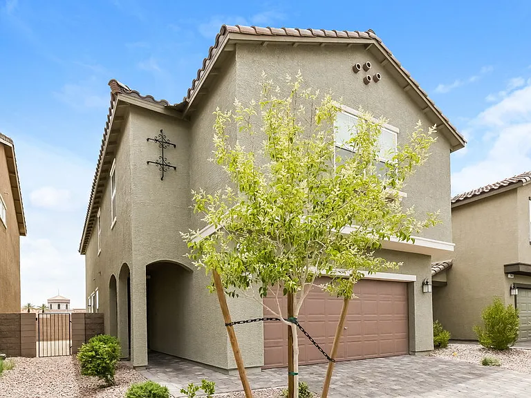 2938 Saltillo Ln — Photo 4