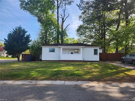 2nd image of 547 Leonard Rd