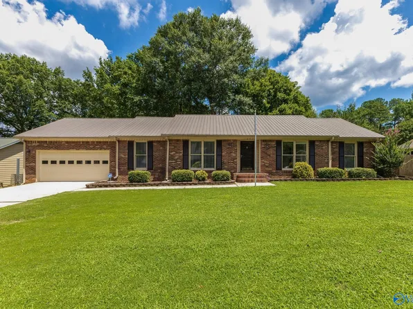 1203 Morrow Dr SE, Huntsville, AL 35803