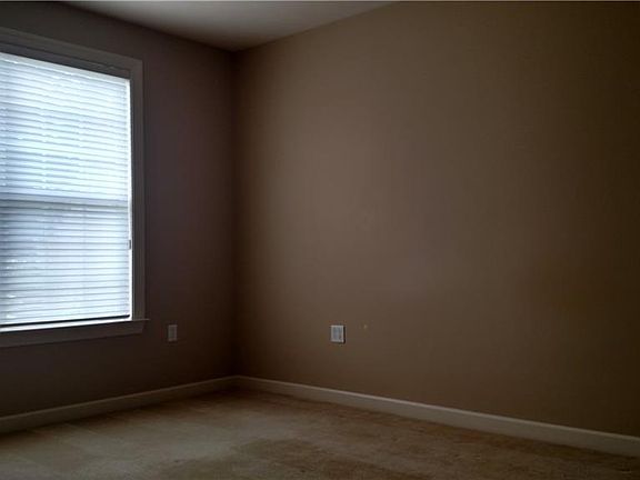 3rd image of 2120 Everton Ln