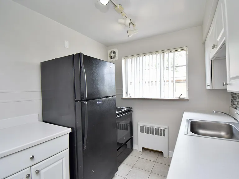 6142 Dryden Ave #4 — Photo 7