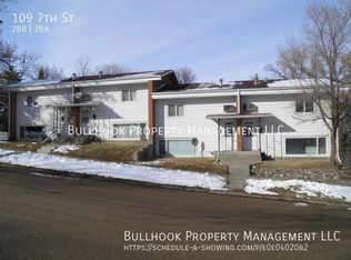 109 7th St, Chinook, MT 59523