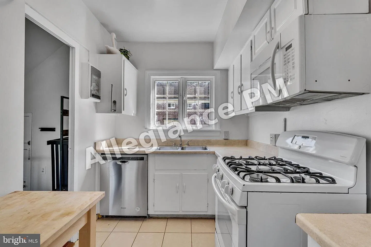3316 Valley Drive — Photo 3
