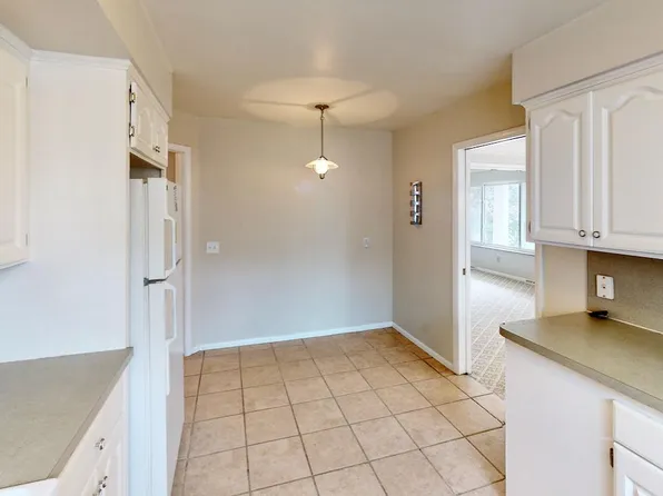 4057 W Bancroft St APT 4, Ottawa Hills, OH 43606