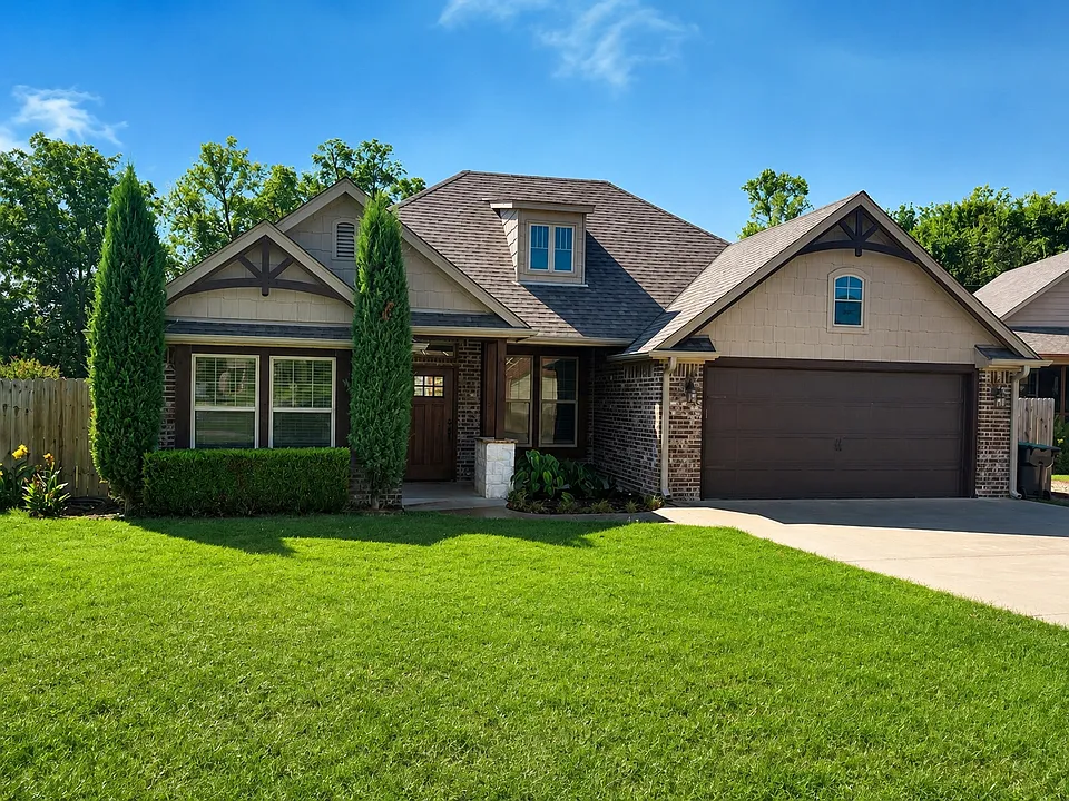 635 Meadows Cir
