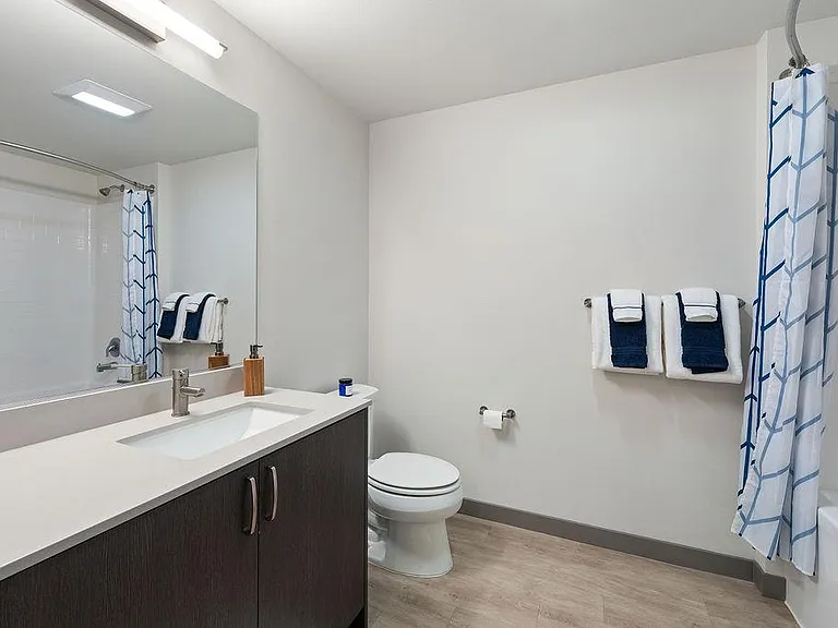 Edge Apartments — Photo 13