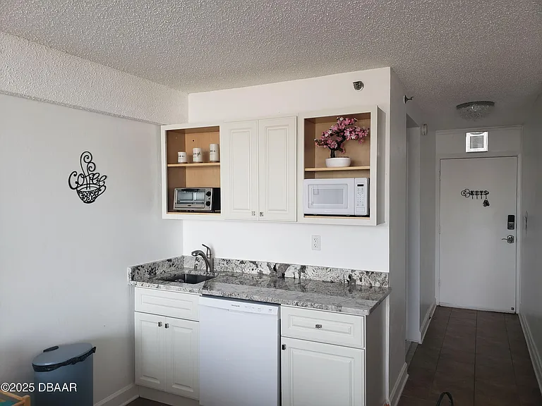 800 N Atlantic Ave #611 — Photo 15