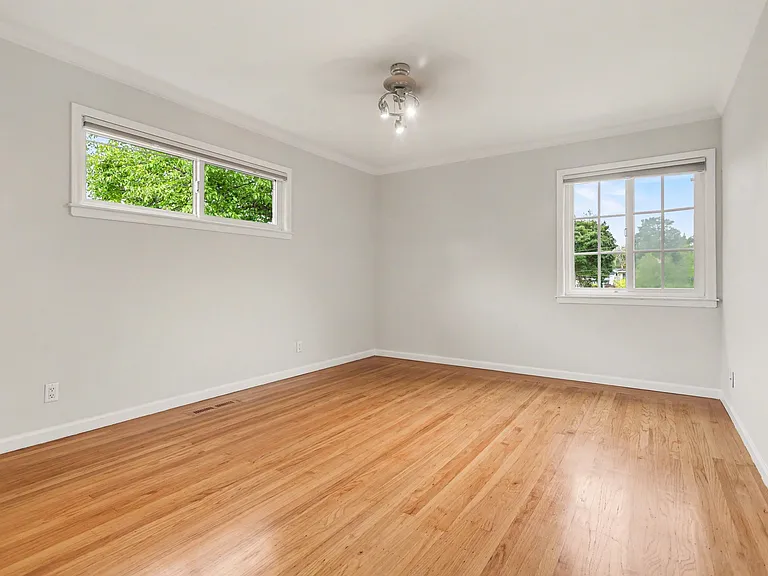 4 Dale Ct — Photo 19