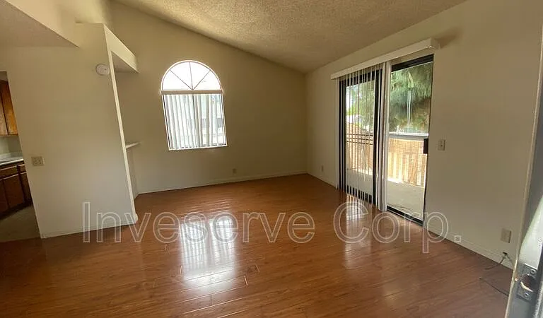 8220 California St #2 — Photo 3