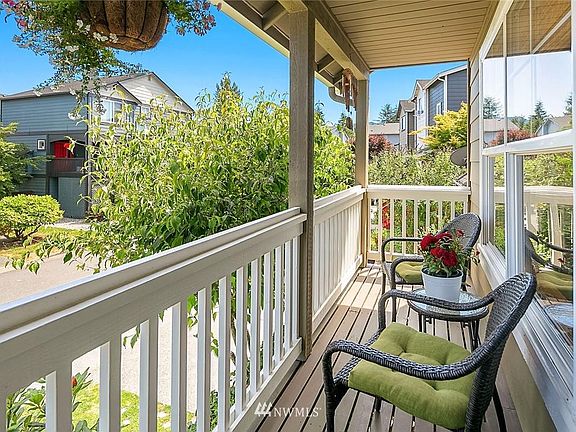 2nd image of 8323 Peggys Pl SE