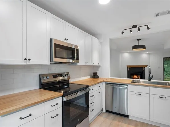 3016 Steeplechase, Alpharetta, GA 30004