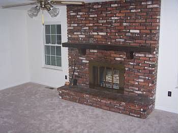 4th image of 608 Twig Ln