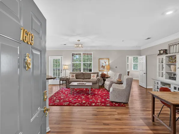 1603 Cambridge Lakes Dr #308-E, Mount Pleasant, SC 29464