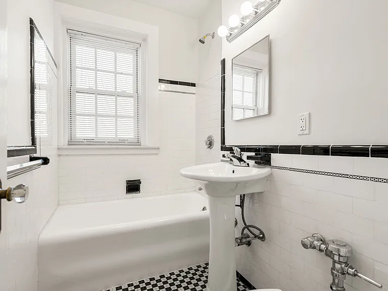 353 Harvard St — Photo 9