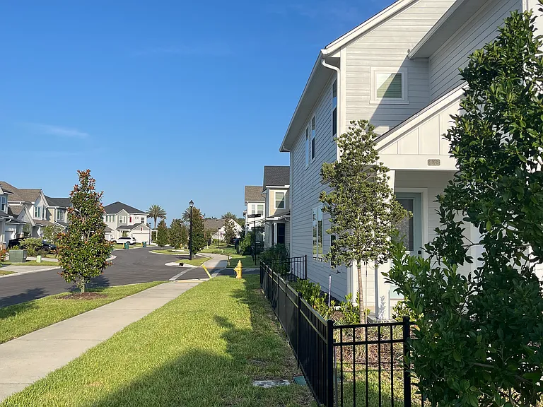 11029 Electron Way — Photo 3