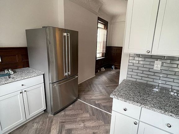 3rd image of 230 S Negley Ave APT 3